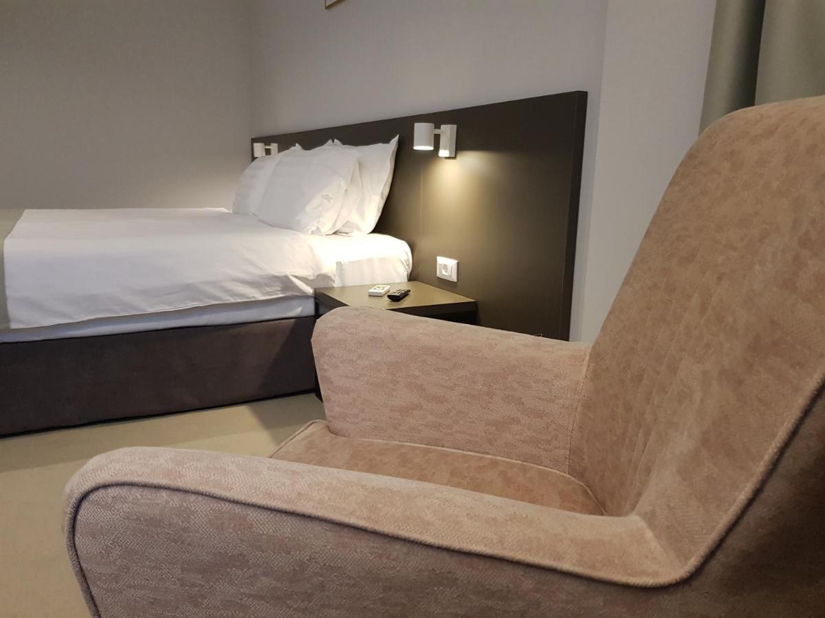 Hotel Novo Boutique Râmnicu Vâlcea Exteriér fotografie