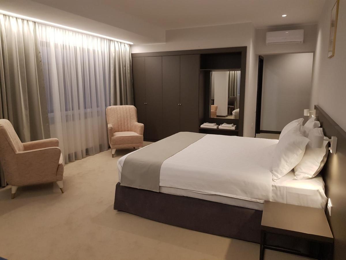 Hotel Novo Boutique Râmnicu Vâlcea Exteriér fotografie